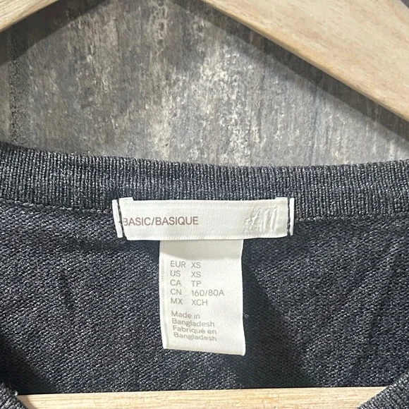 H&M Dark Gray Button-Front Women's Cardigan - Picture 2 of 4